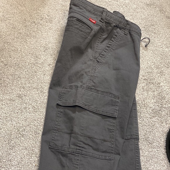 Boys Grey Wrangler Cargo/Joggers, XL (16/18) - Picture 9 of 11